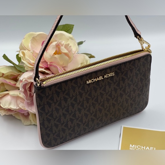 MICHAEL KORS Jet Set Travel Large Wristlet - Picture 3 of 16